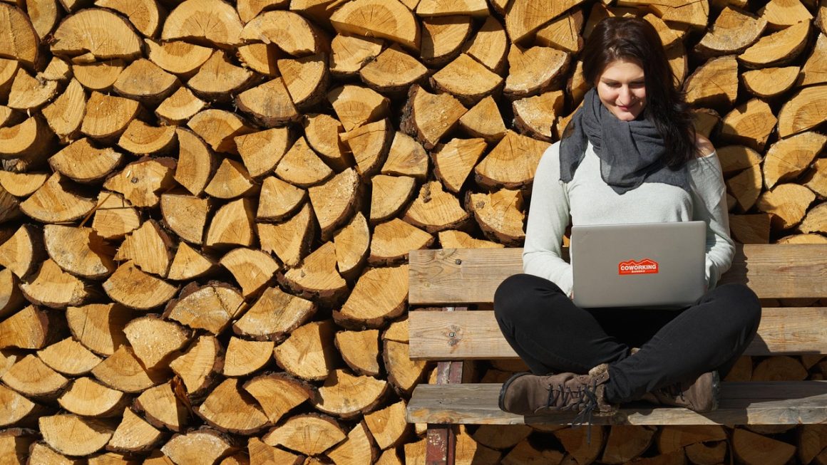 Digital Productivity: Hacking Focus In The Age Of Noise